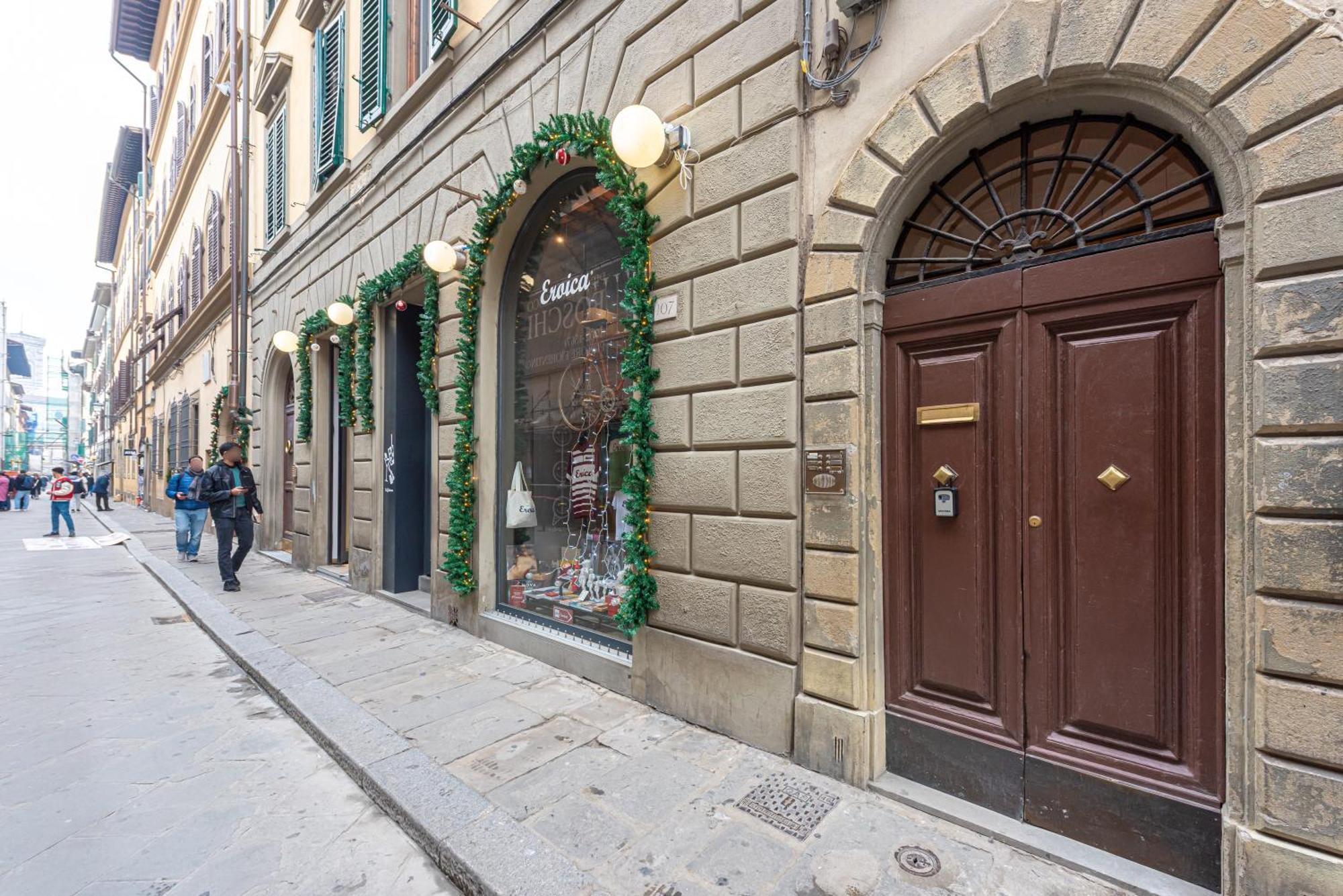 A Due Passi Dal Duomo Di Firenze Apartment Exterior photo